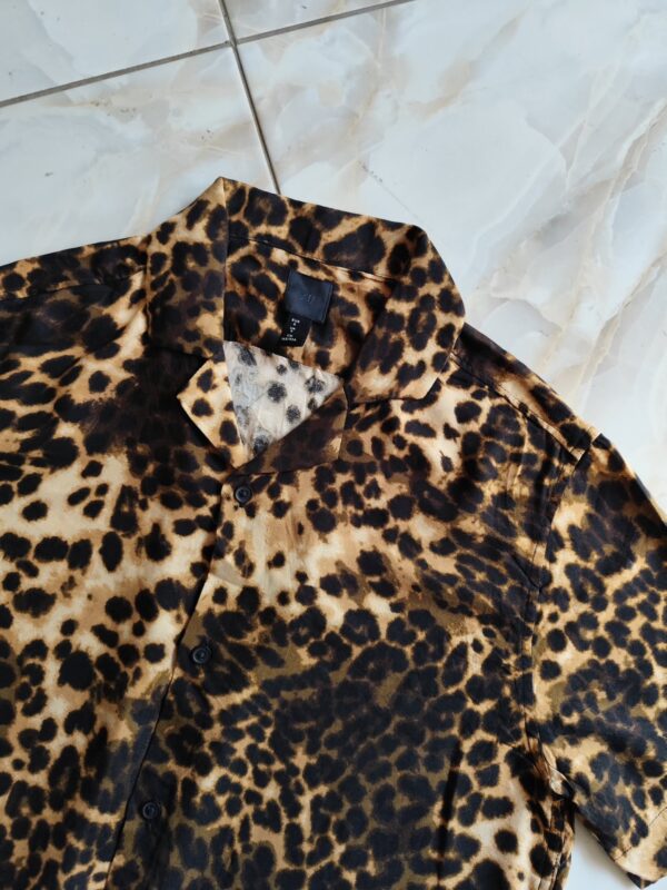 H&M LEOPARD PRINT CAMP COLLAR SHIRT